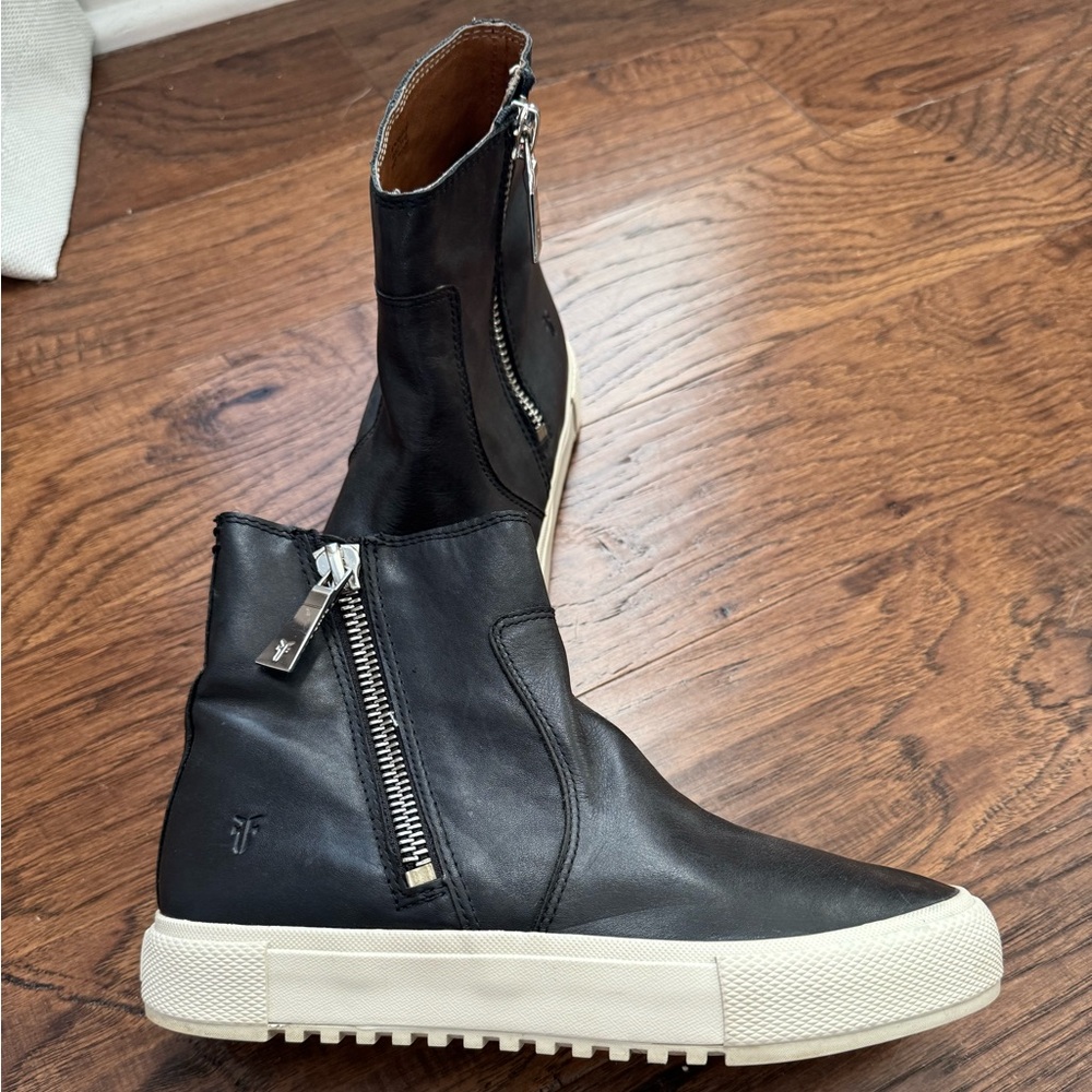 FRYE women’s Boots